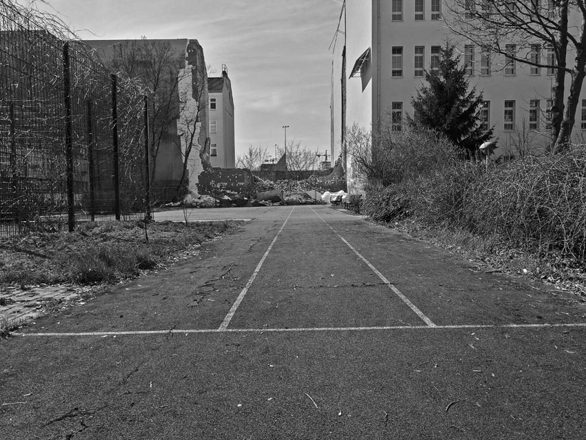 7.4.18: pillauer str., rechts dathe-gymnasium