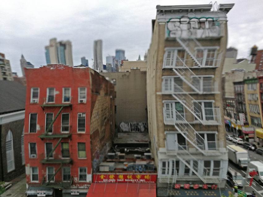 8.10.2019, durch schwingungen verzerrt, blick von der manhattan bridge,