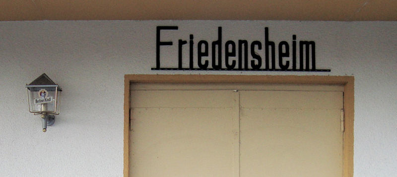 Frieden an der Autobahn