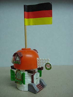 Auch 2008 Flagge zeigen. Friede den Hütten.