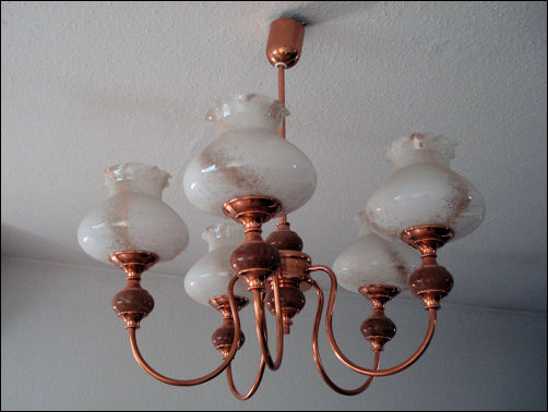 Designerlampe im Probenraum